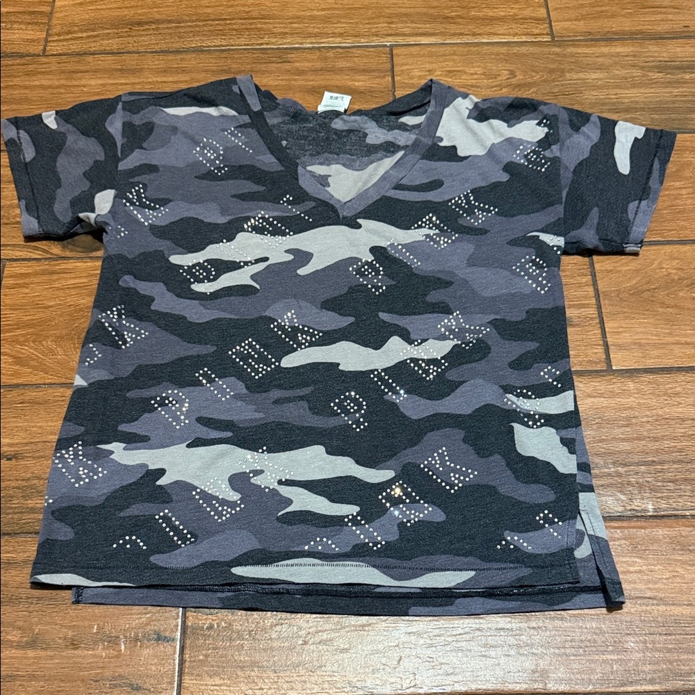 PINK Victoria's Secret Black and Gray Camo Tee